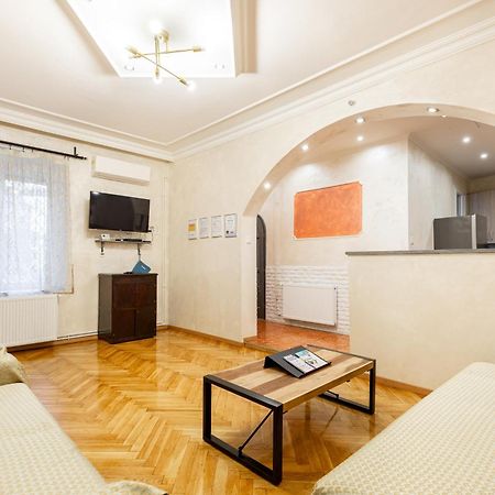 Apartament Mari&Emi Flat In Corvin Budapeszt Zewnętrze zdjęcie