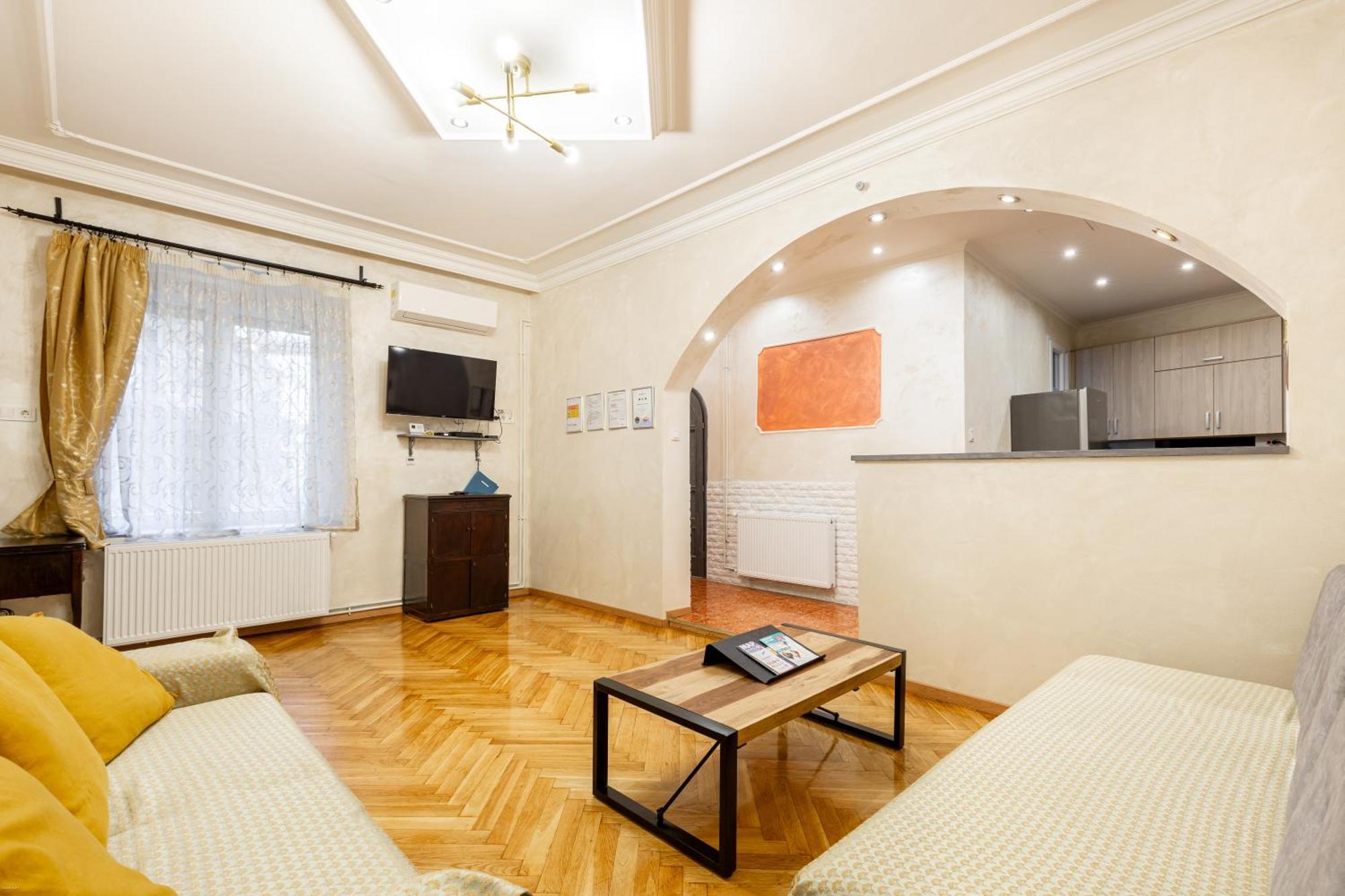Apartament Mari&Emi Flat In Corvin Budapeszt Zewnętrze zdjęcie