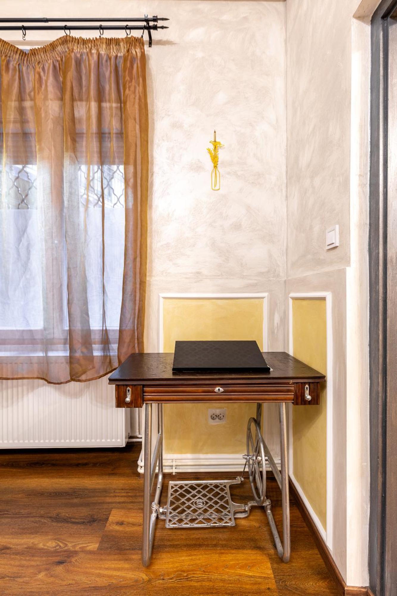 Apartament Mari&Emi Flat In Corvin Budapeszt Zewnętrze zdjęcie